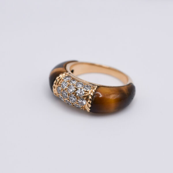 Van Cleef & Arpels Tiger's Eye and Diamond 'Philippine' Ring - Image 2