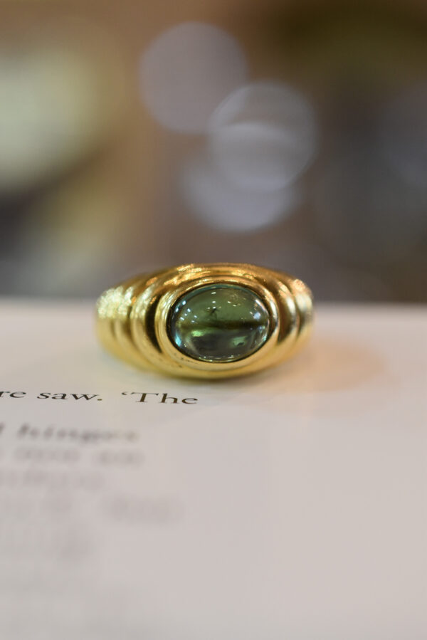 Bulgari Gold and Green Tourmaline Ring - Image 3