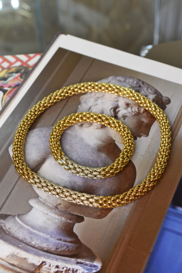 18k Gold and Diamond Tubular Necklace and Bracelet Set - Image 2