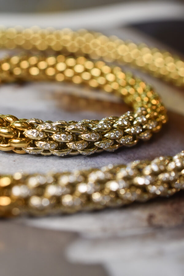18k Gold and Diamond Tubular Necklace and Bracelet Set - Image 3
