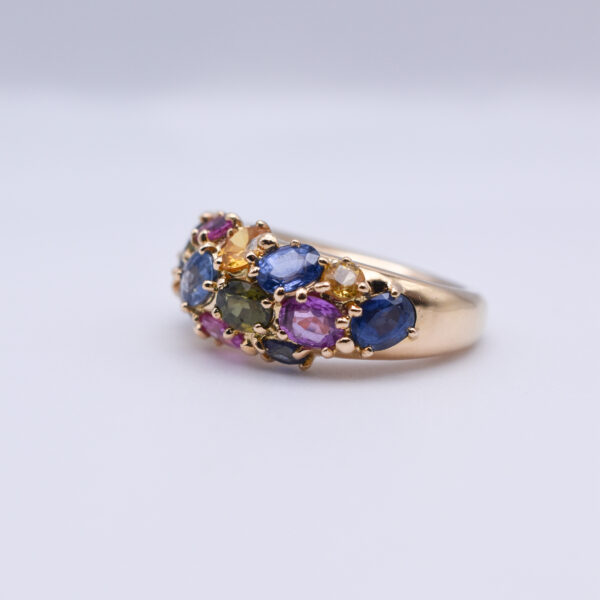 Chaumet 18k Gold Multi-colour Sapphire Earrings and Ring Set - Image 4