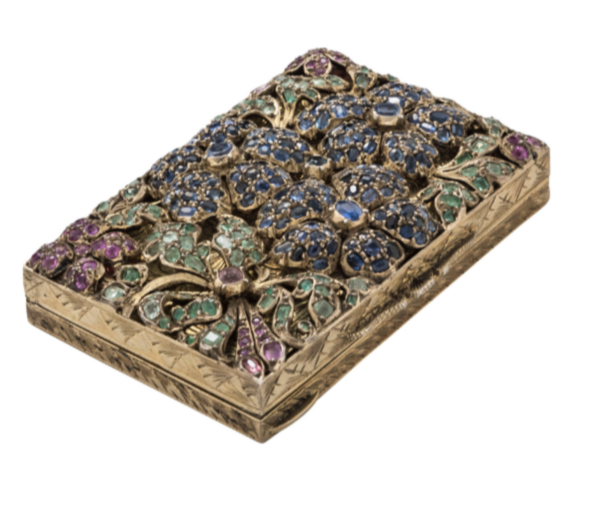 Silver gilt face powder case with allover floral and filiate engraved motifs