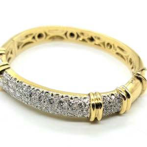 18k yellow gold and full cut round diamond 6 carats bangle bracelet