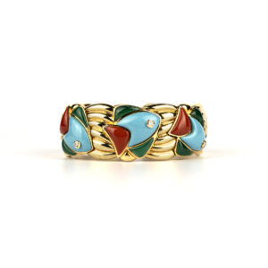 Bracelet in 18k yellow gold with carved gold fish ornaments with coral, turquoise and chrysoprase and diamond detailing