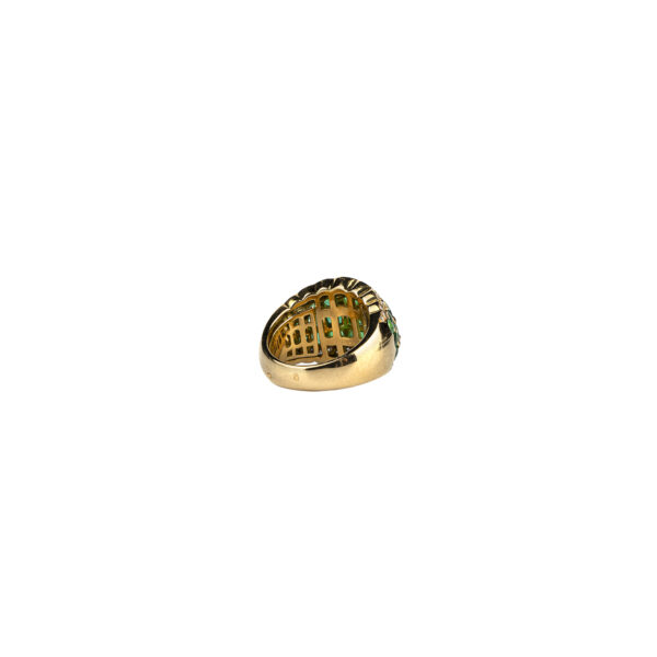 Ruffle edged emerald and diamond ring in 18k gold - Image 4