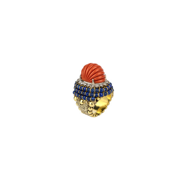 Bombe cocktail ring with chased 18k gold lapis lazuli beads and a carved fluted coral dome center - Image 4