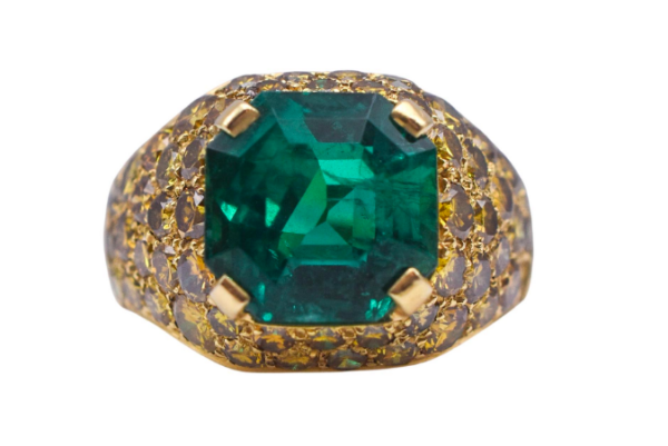4.70ct Colombian Emerald and Fancy Yellow Diamond 18k Gold Ring