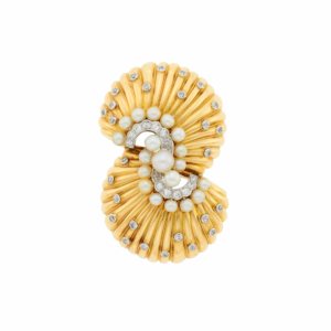 Cartier retro style 18k gold, cultured pearl and one carat diamond brooch. Made in Paris, circa 1940.