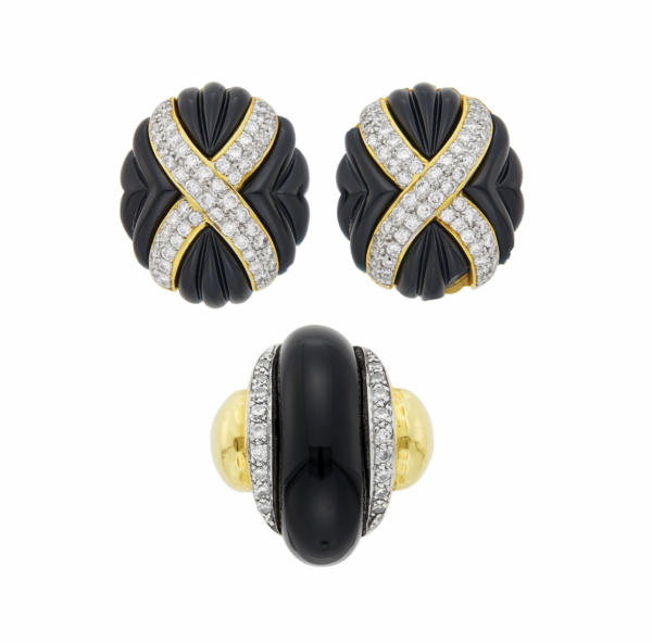 Ring and earrings with carved onyx and 1.50 carats of diamonds in 18k gold. Made in America, circa 1960.