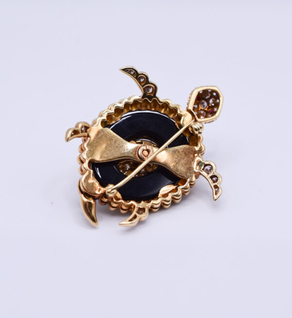 Diamond Onyx Gold & Ruby Sea-Turtle Brooch in 18k Gold - Image 4