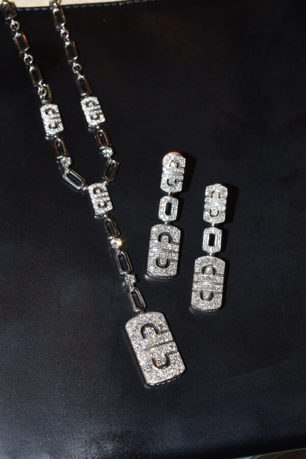 Bulgari Diamond-set 'Parentesi' Necklace and Pendant Earclips Demi Parure in 18k White Gold - Image 3
