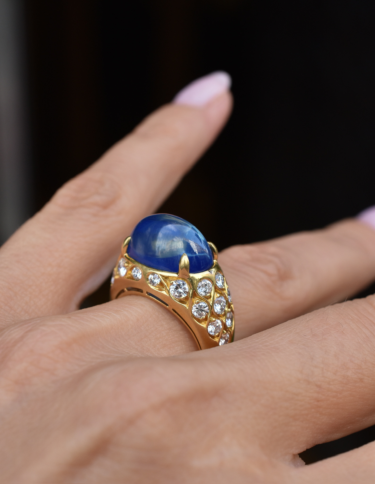 Bulgari Ceylon Sapphire an Diamond 'Trombino' Ring - Image 5