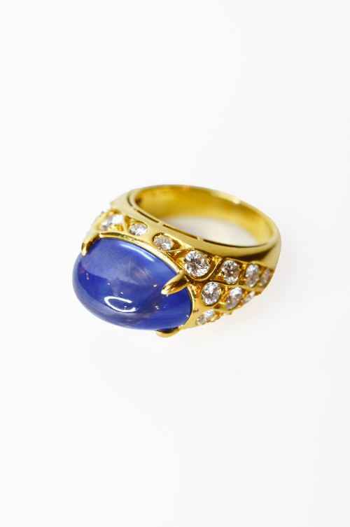 Bulgari Ceylon Sapphire an Diamond 'Trombino' Ring